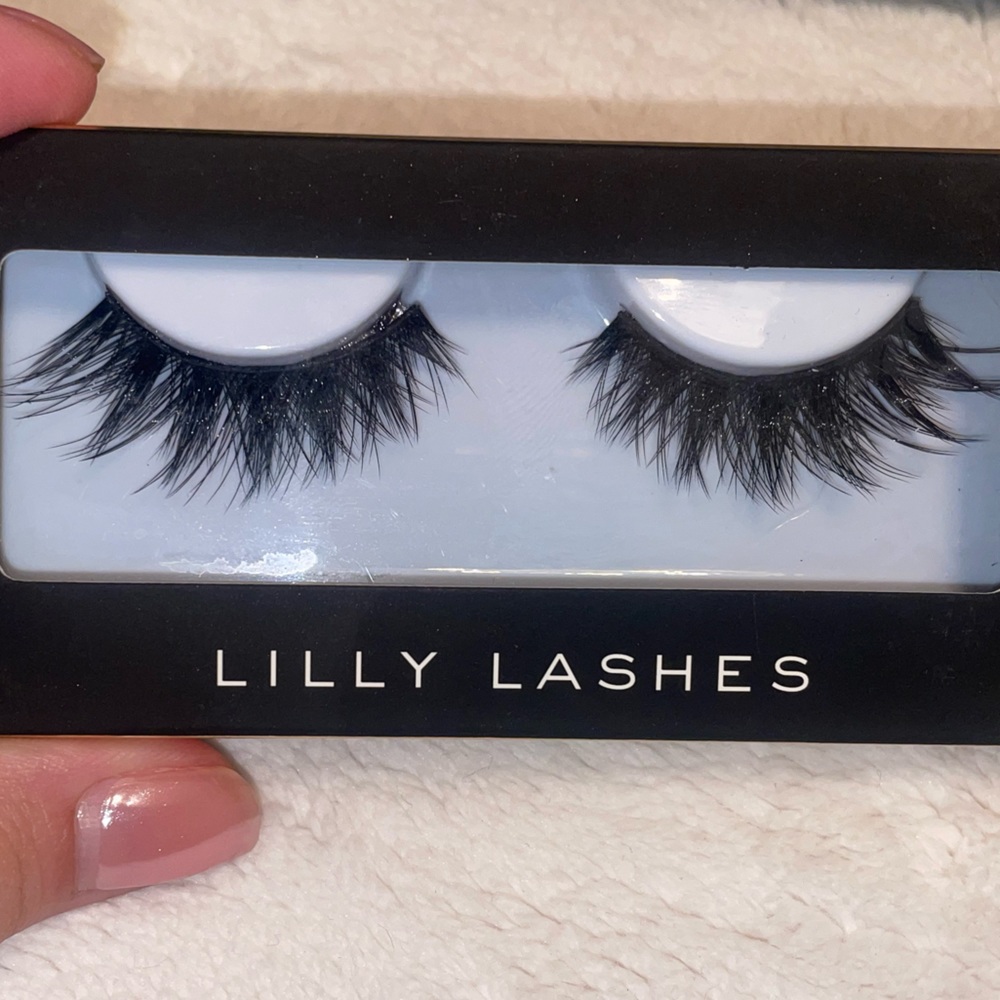Lilly Lashes HOUSTON